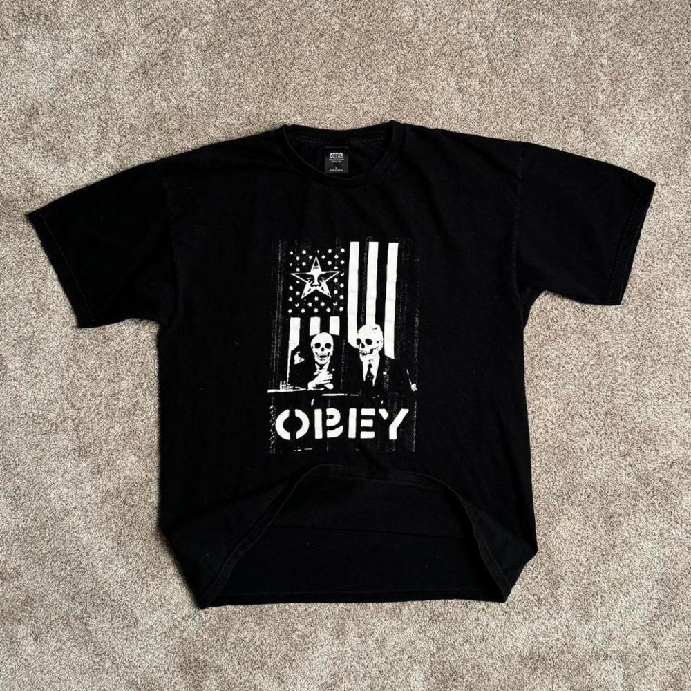 OBEY "AMERICAN SKULL" GRAPHIC TEE